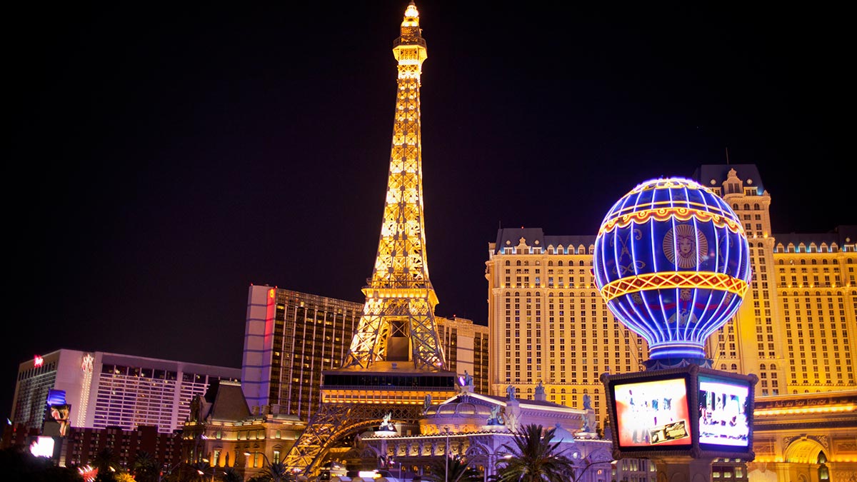 Las Vegas Holidays 2022/2023 | Low deposits | British Airways