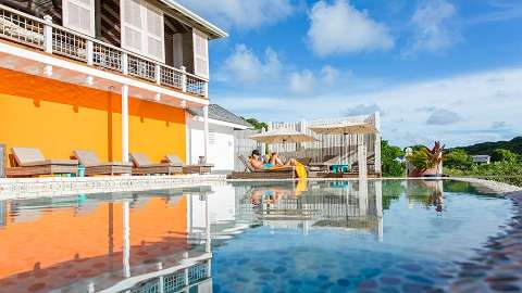 Pool view