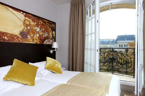 Little Palace Hotel - Louvre - Opera area - British Airways